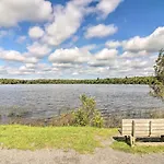 Pocono Summit Getaway With Game Room Walk To Lake!