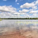 Pocono Summit Getaway With Game Room Walk To Lake!