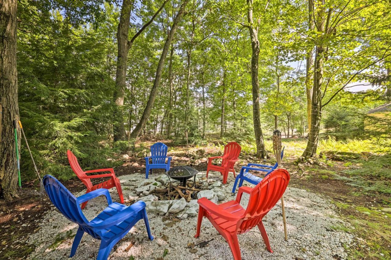 Getaway With Game Walk To Lake! * Pocono Summit
