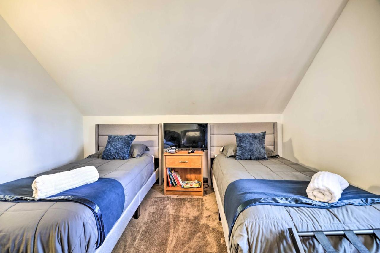 Getaway With Game Walk To Lake! Ferienhaus Pocono Summit